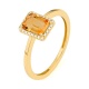 Anillo Rosetón de oro amarillo de 18 Kt con piedra de color y diamantes de 0,05 ct
