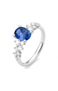 Anillo de oro blanco de 18 Kt con zafiro azul de 1,46 ct y diamantes de 0,50 ct