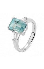 Anillo de oro blanco de 18 Kt con aguamarina de 3,91 ct y diamantes de 0,49 ct