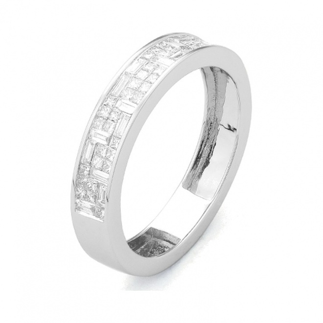 Anillo Media alianza de oro blanco de 18 Kt con diamantes talla princesa de 0,55 ct