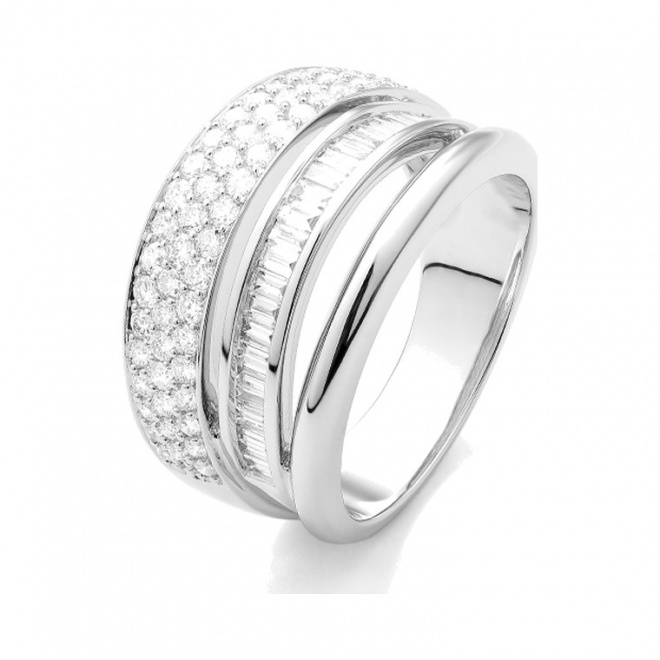 Anillo de oro blanco de 18 Kt con diamantes talla baguette de 1,25 ct