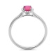 Anillo de oro blanco de 18 Kt con rubí de 0,60 ct y diamantes de 0,05 ct