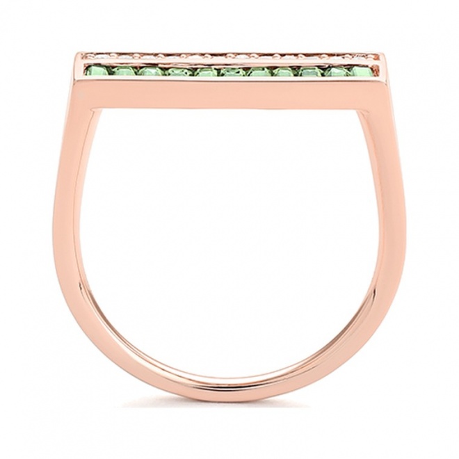Anillo de oro rosa de 18 Kt con zafiro de 0,80 ct y diamantes de 0,10 ct