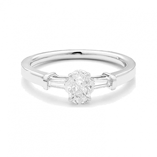 Anillo Tresillo de oro blanco de 18 Kt con diamantes de 0,36 ct