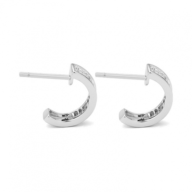 Pendientes Medias criollas de oro blanco de 18 Kt con diamantes talla princesa de 0,55 ct