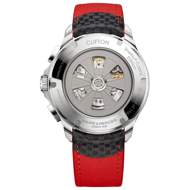 Baume & Mercier Clifton Club ∅44 mm - 5 ATM, Esfera plata, correa de calf leather
