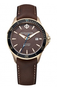 Baume & Mercier Clifton Club ∅42 mm - 10 ATM, Esfera marrón, correa de synthetic elastomer