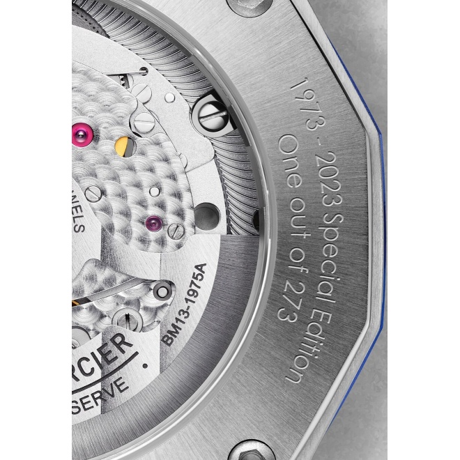 Baume & Mercier Riviera ∅42 mm - 10 ATM, Esfera azul, brazalete de acero