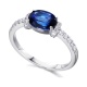 Anillo de oro blanco de 18 Kt con zafiro y diamantes, 0,21 ct