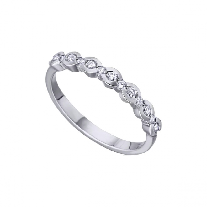 Alianza de oro blanco de 18 Kt con diamantes de 0,22 ct
