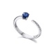 Anillo de oro blanco de 18 Kt con zafiro y diamantes, 0,05 ct