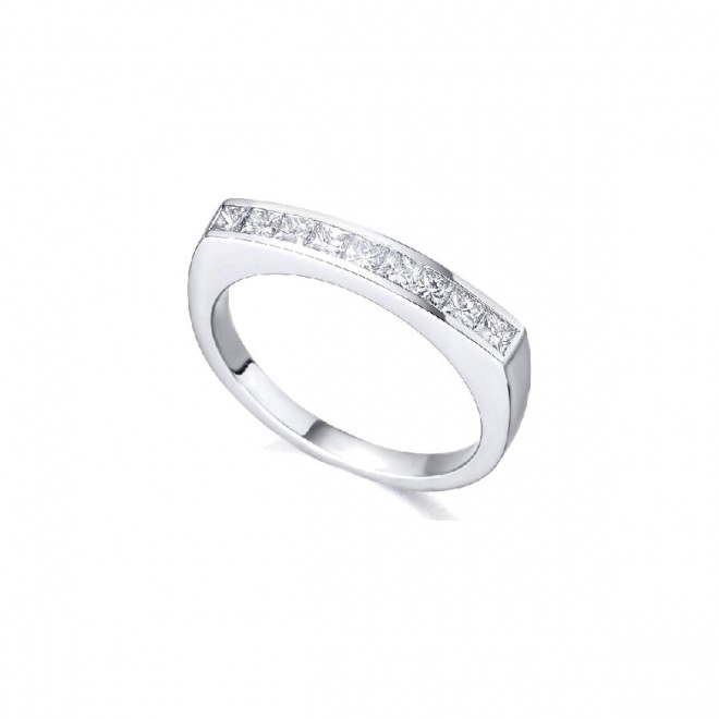 Anillo de oro blanco de 18 Kt con diamantes de 0,50 ct