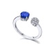 Anillo de oro blanco de 18 Kt con zafiro y diamantes, 0,10 ct