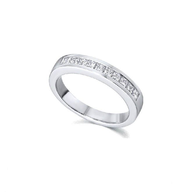 Alianza de oro blanco de 18 Kt con diamantes de 0,46 ct