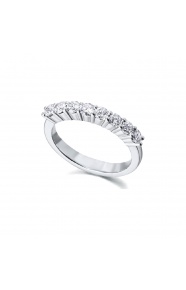 Alianza de oro blanco de 18 Kt con diamantes de 0,77 ct