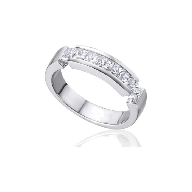 Anillo de oro blanco de 18 Kt con diamantes de 0,57 ct