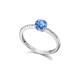 Anillo de oro blanco de 18 Kt con topacio London Blue y diamantes, 0,07 ct