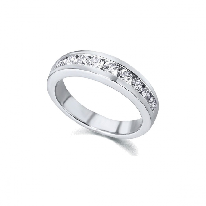 Alianza de oro blanco de 18 Kt con diamantes de 0,65 ct