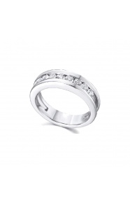 Alianza de oro blanco de 18 Kt con diamantes de 0,62 ct