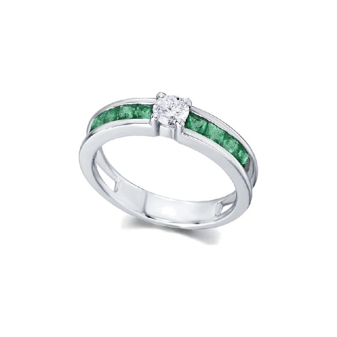 Anillo de oro blanco de 18 Kt con esmeraldas y diamantes, 0,30 ct
