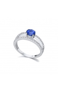 Anillo de oro blanco de 18 Kt con zafiro y diamantes, 0,23 ct