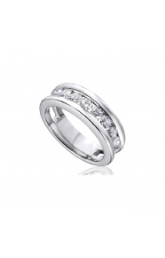 Alianza de oro blanco de 18 Kt con diamantes de 0,78 ct