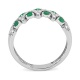 Anillo de oro blanco de 18 Kt con esmeralda de 0,40 ct y diamantes de 0,25 ct