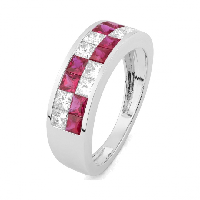 Anillo Media alianza de oro blanco de 18 Kt con rubí de 1,10 ct y diamantes de 0,75 ct
