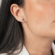 Pendientes de oro blanco de 18 Kt con rubí y diamantes