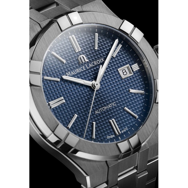 Maurice Lacroix Aikon Automatic ∅42 mm - 20 ATM, Esfera azul, brazalete de acero
