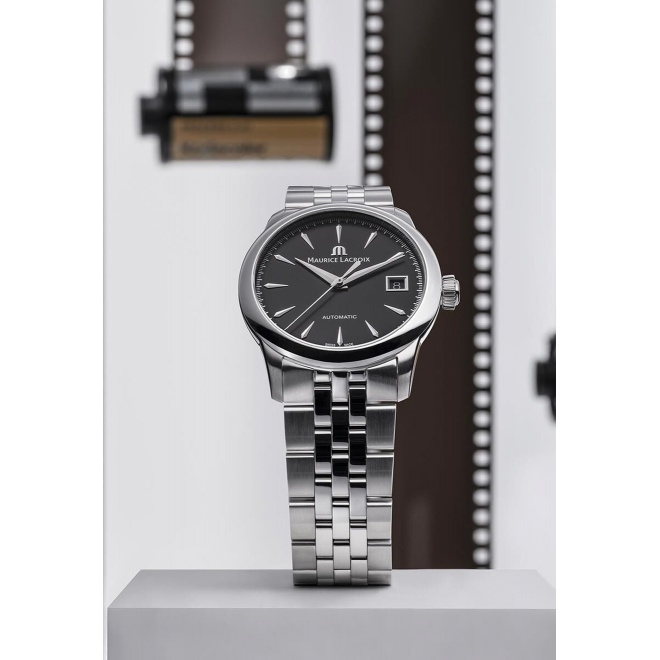 Maurice Lacroix 1975 Automatic ∅36 mm - 10 ATM, Esfera negra, brazalete de acero