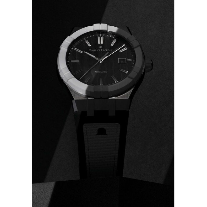 Maurice Lacroix Aikonic Automatic ∅43 mm - 10 ATM, Esfera negra, correa de caucho negro, blanco