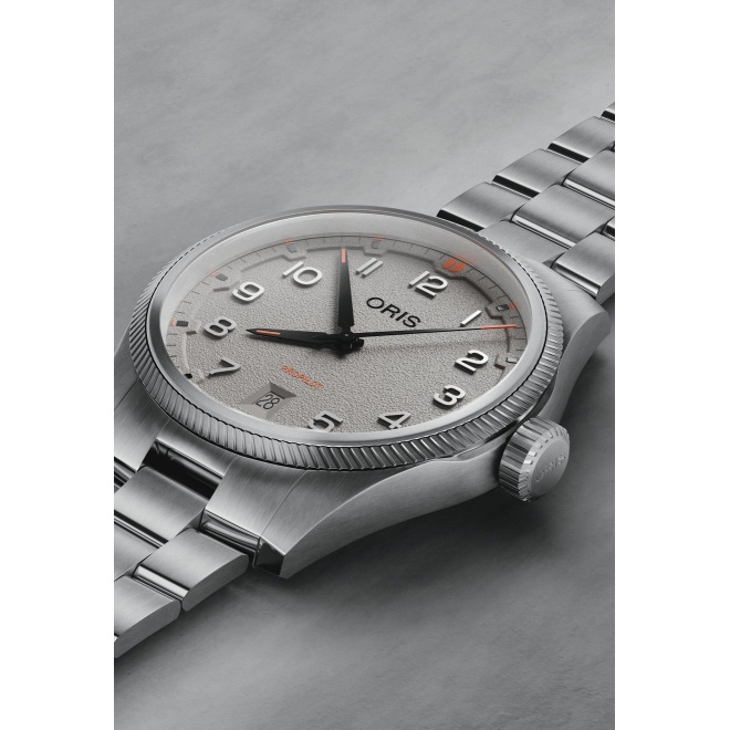 Oris Propilot Date ∅41 mm - 10 ATM, Esfera gris, brazalete de acero