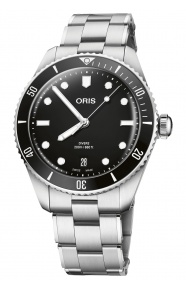 Oris Divers Date ∅39 mm - 20 ATM, Esfera negra, brazalete de acero, correa adicional de caucho negro