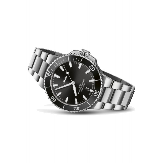 Oris Aquis Date ∅41,5 mm - 30 ATM, Esfera negra, brazalete de acero