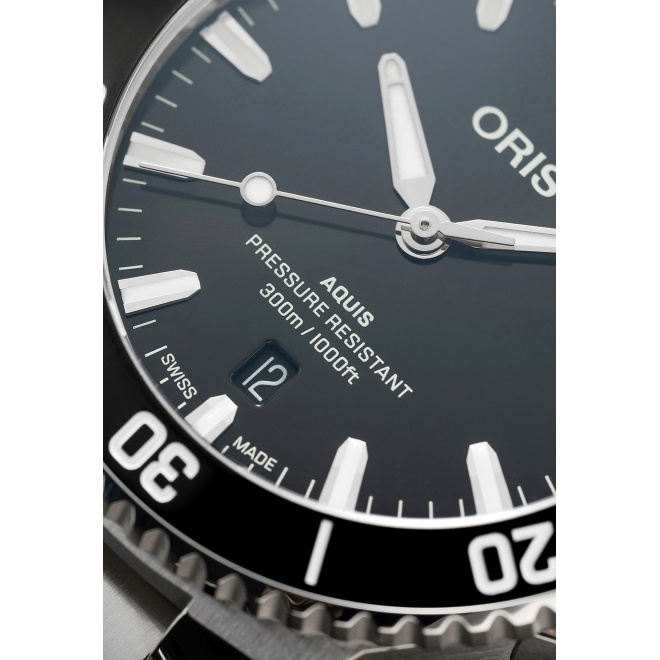Oris Aquis Date ∅41,5 mm - 30 ATM, Esfera negra, brazalete de acero