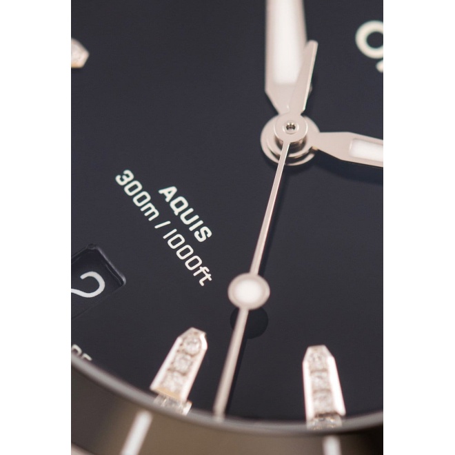 Oris Aquis Date Diamonds ∅36,5 mm - 30 ATM, Esfera negra, correa de caucho negro