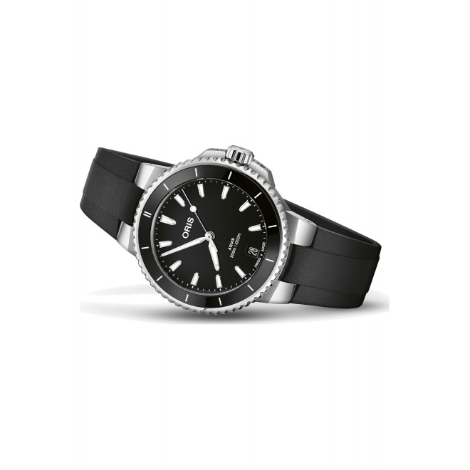 Oris Aquis Date ∅36,5 mm - 30 ATM, Esfera negra, correa de caucho negra
