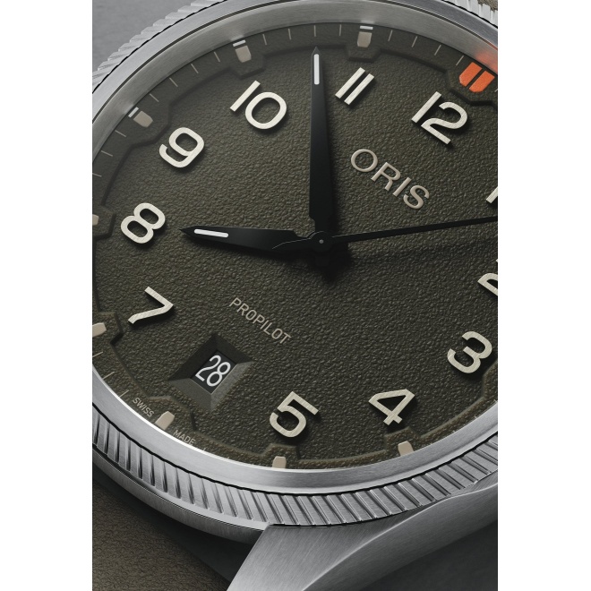 Oris Propilot Date ∅41 mm - 10 ATM, Esfera verde, correa de piel