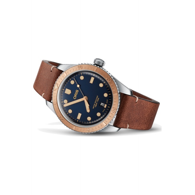 Oris Divers Sixty‑Five ∅40 mm - 10 ATM, Esfera azul, correa de piel marrón