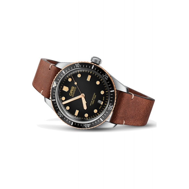 Oris Divers Sixty‑Five ∅40 mm - 10 ATM, Esfera negra, correa de piel