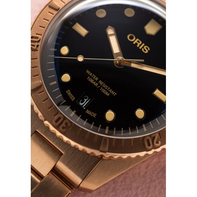 Oris Divers Sixty‑Five Date ∅38 mm - 10 ATM, Esfera negra, brazalete de bronce