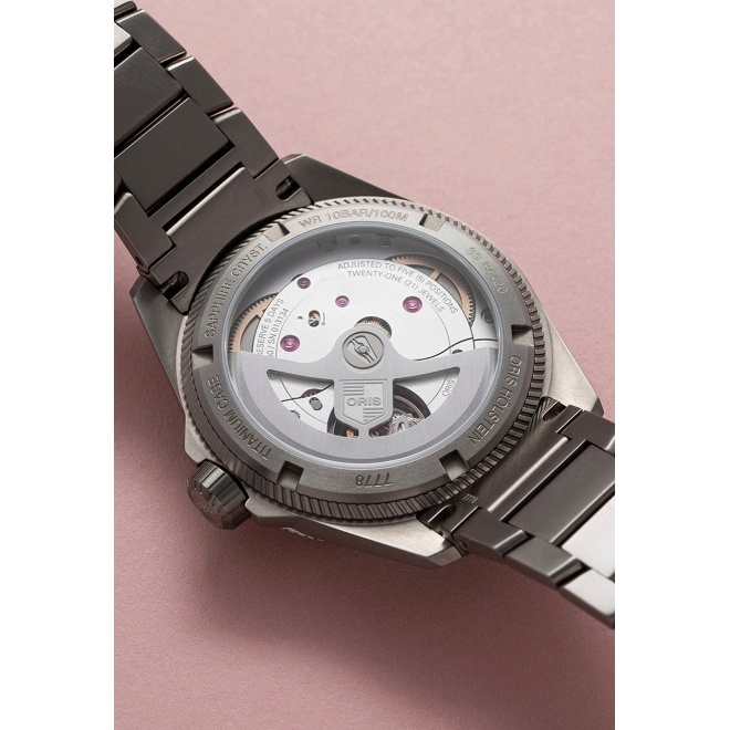 Oris ProPilot X Calibre 400 Date ∅39 mm - 10 ATM, Esfera rosa, brazalete de titanio