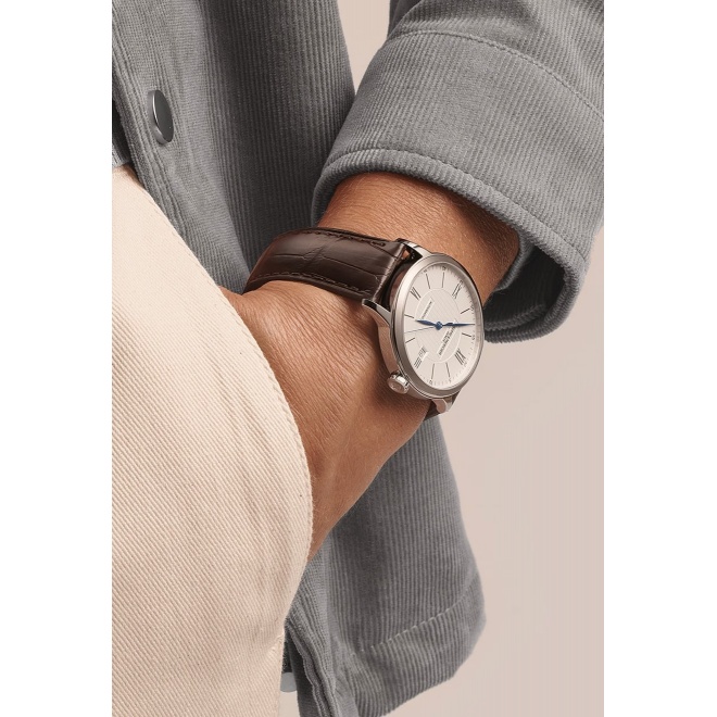 Baume & Mercier Classima 10214 Automático ∅40 mm - 5 ATM, Esfera plateada, correa marrón