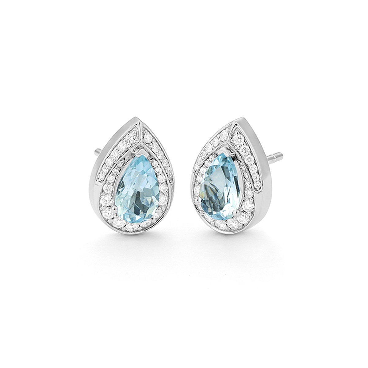 Pendientes de oro blanco de 18K con aguamarinas azules en talla pera de 1,44 cts y diamantes 0,40 cts 54 piedras, 6,46 gr