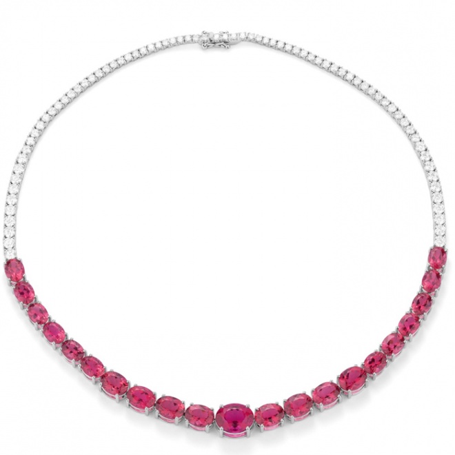 Collar de oro blanco de 18K con rubelites de 33,98 cts y diamantes blancos en talla brillante de 8,00 cts