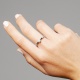 Anillo solitario de compromiso de oro blanco de 18K con diamante central en 4 garras de 0,40 quilates