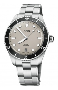 Oris Divers Date 200 M - ∅39 mm, Esfera castaña, brazalete de acero y correa adicional de caucho negro