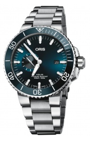 Oris Aquis Small Second Date 500 M - ∅45,5 mm, Esfera azul, brazalete de acero