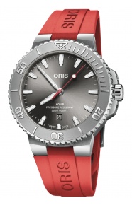 Oris Aquis Date Relief 300 M - ∅43,50 mm, Esfera gris, correa de caucho rojo
